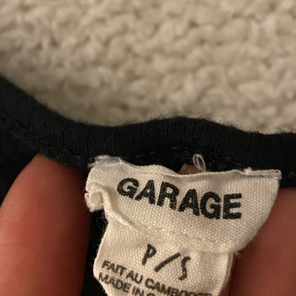 ⭐️Garage One Shoulder Crop Top⭐️ - Picture 3 of 3